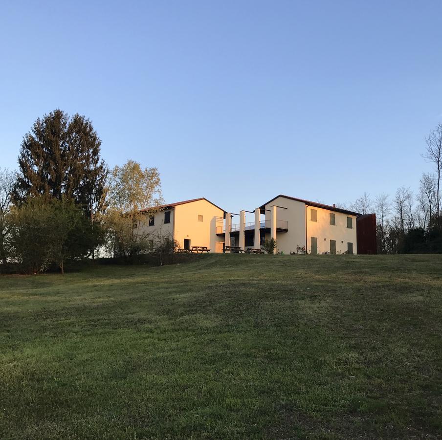 Cascina Monte Diviso Hostel Gallarate Luaran gambar