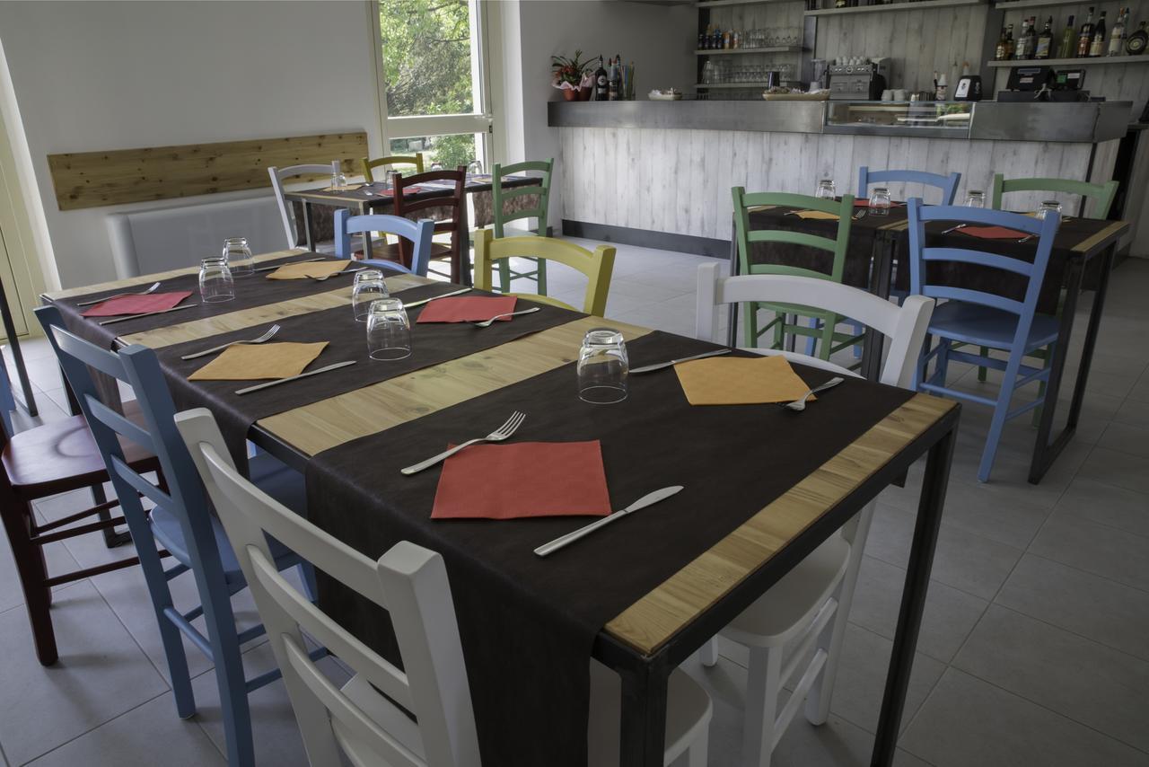Cascina Monte Diviso Hostel Gallarate Luaran gambar
