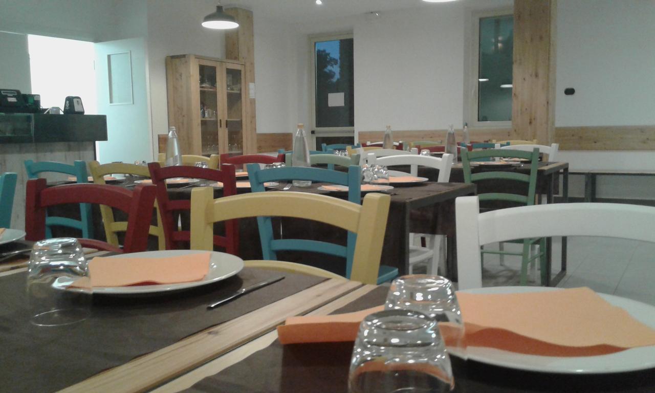 Cascina Monte Diviso Hostel Gallarate Luaran gambar