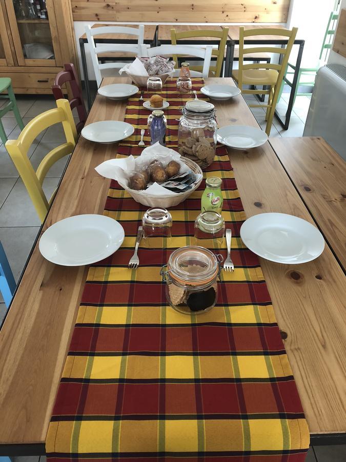 Cascina Monte Diviso Hostel Gallarate Luaran gambar