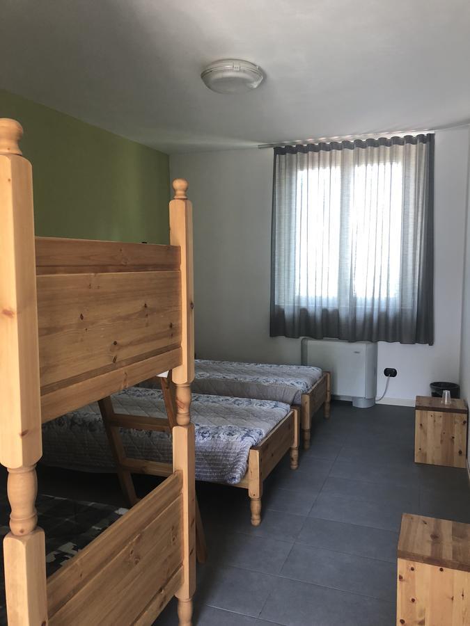 Cascina Monte Diviso Hostel Gallarate Luaran gambar